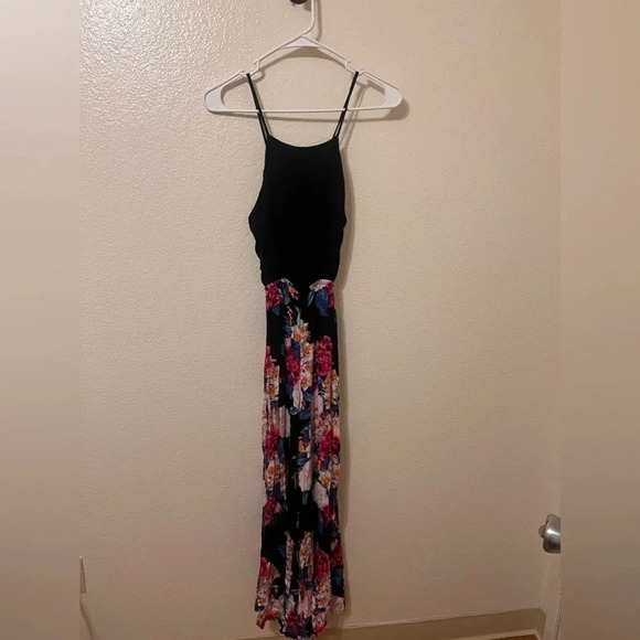 MINK PINK Floral Romper - Picture 3 of 15